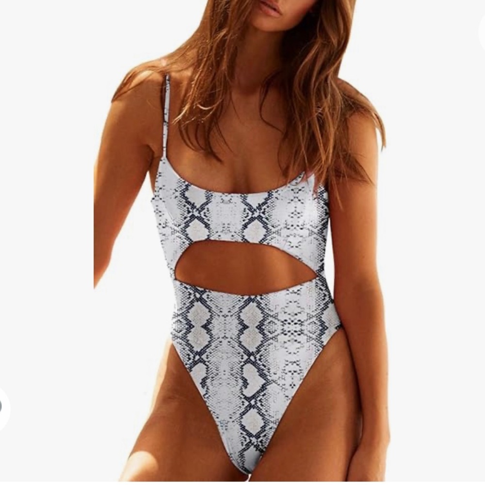 Cutout Front Ruched Back High Cut Monokini One Piece Swimsuit (NEW WITH TAGS)